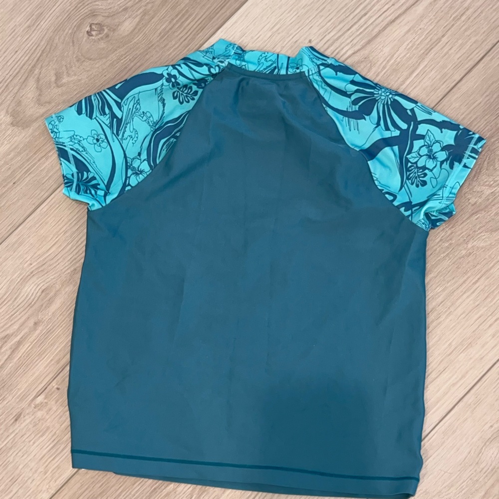 Athleta Rashguard - Picture 2 of 3